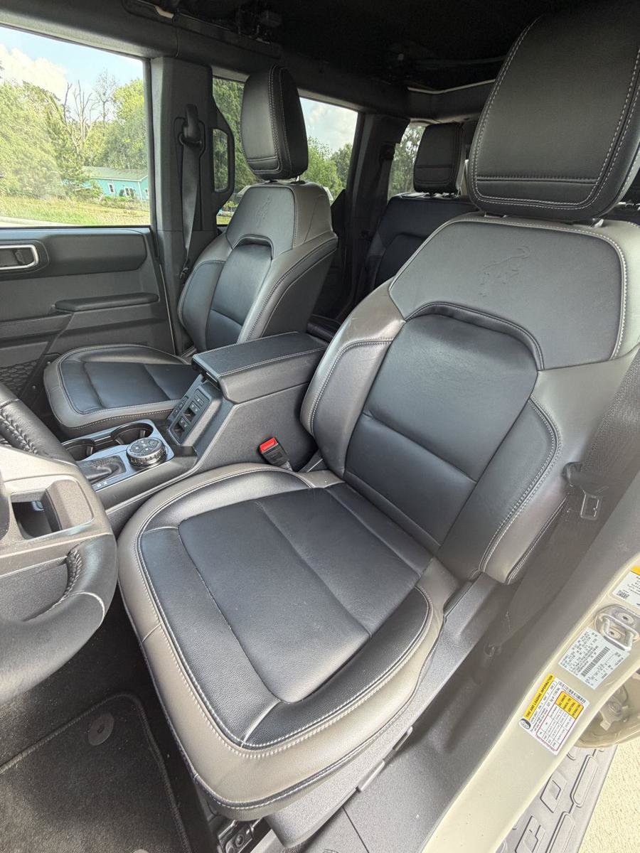 Used 2025 Ford Bronco Outer Banks AWD/4WD image 10