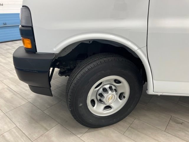 New 2026 Chevrolet Express 3500 Extended w/ Driver Convenience Package RWD image 29