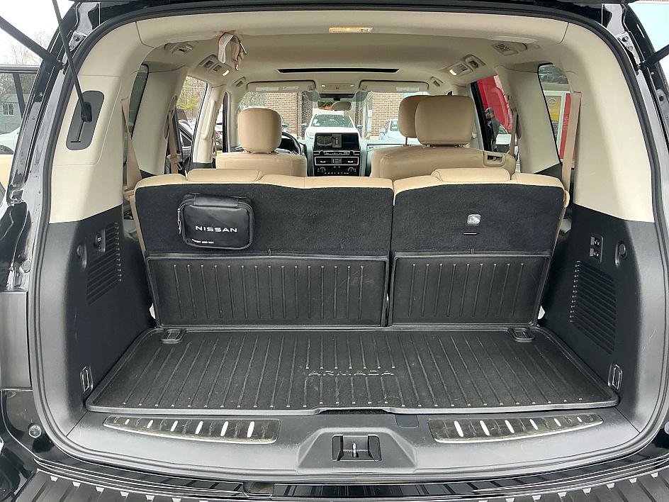 Certified 2024 Nissan Armada Platinum w/ Captain's Chairs Package image 31
