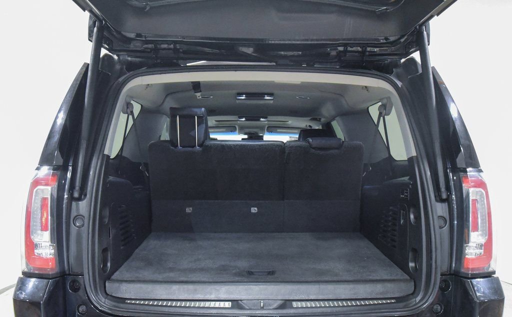 Used 2018 GMC Yukon XL Denali w/ Open Road Package image 13