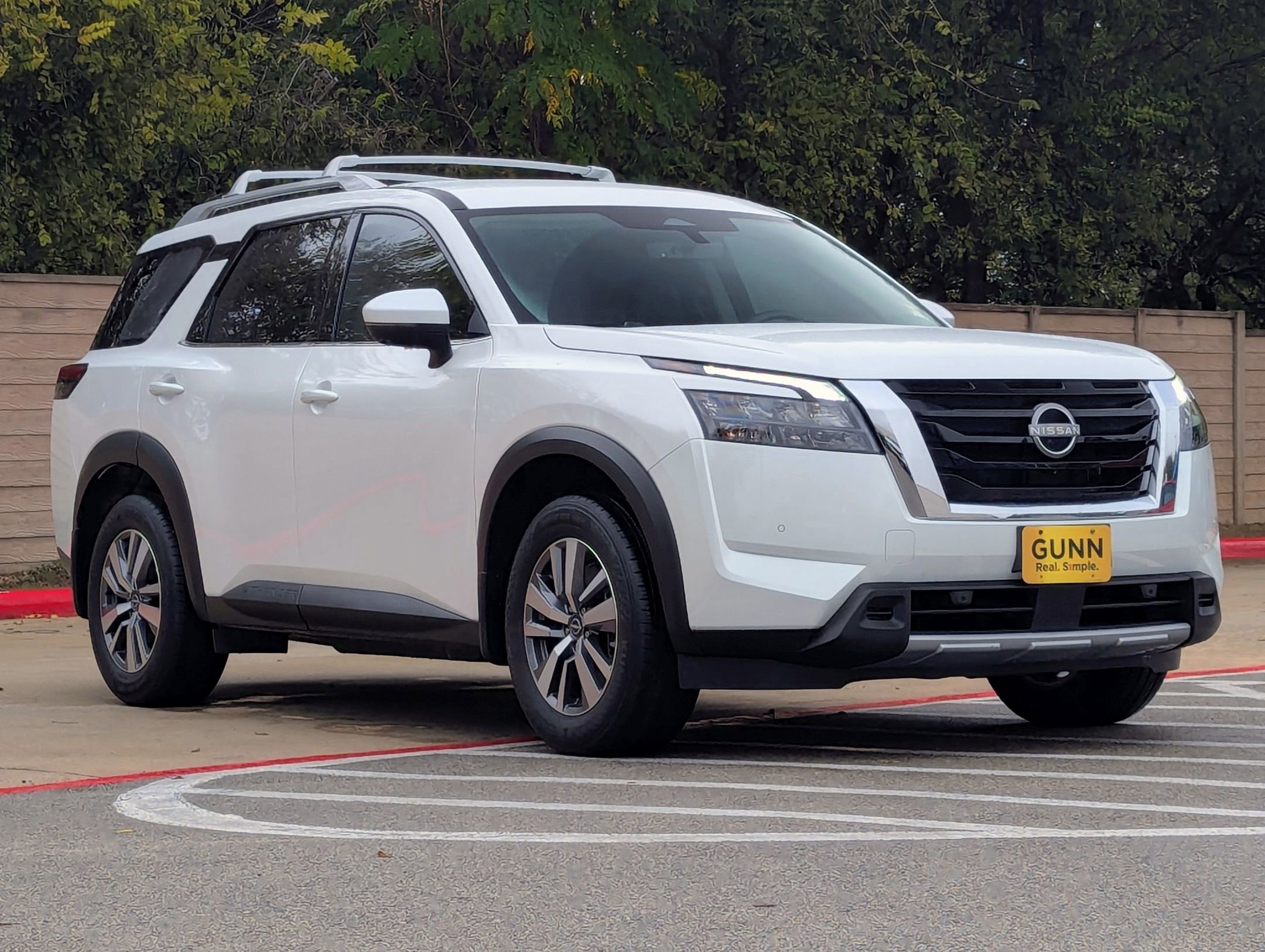 Used 2025 Nissan Pathfinder SL