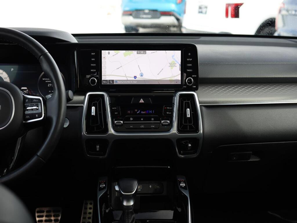 Used 2023 Kia Sorento SX image 12