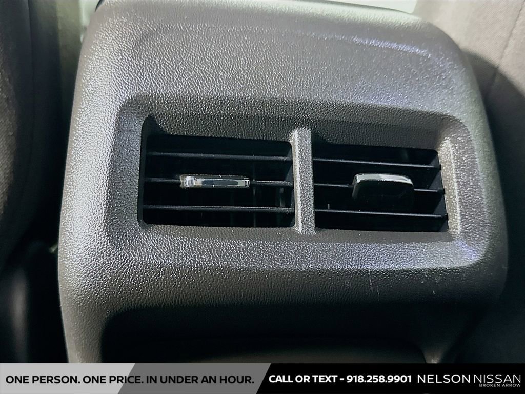 Used 2023 Chevrolet Equinox LS w/ LS Convenience Package FWD image 23