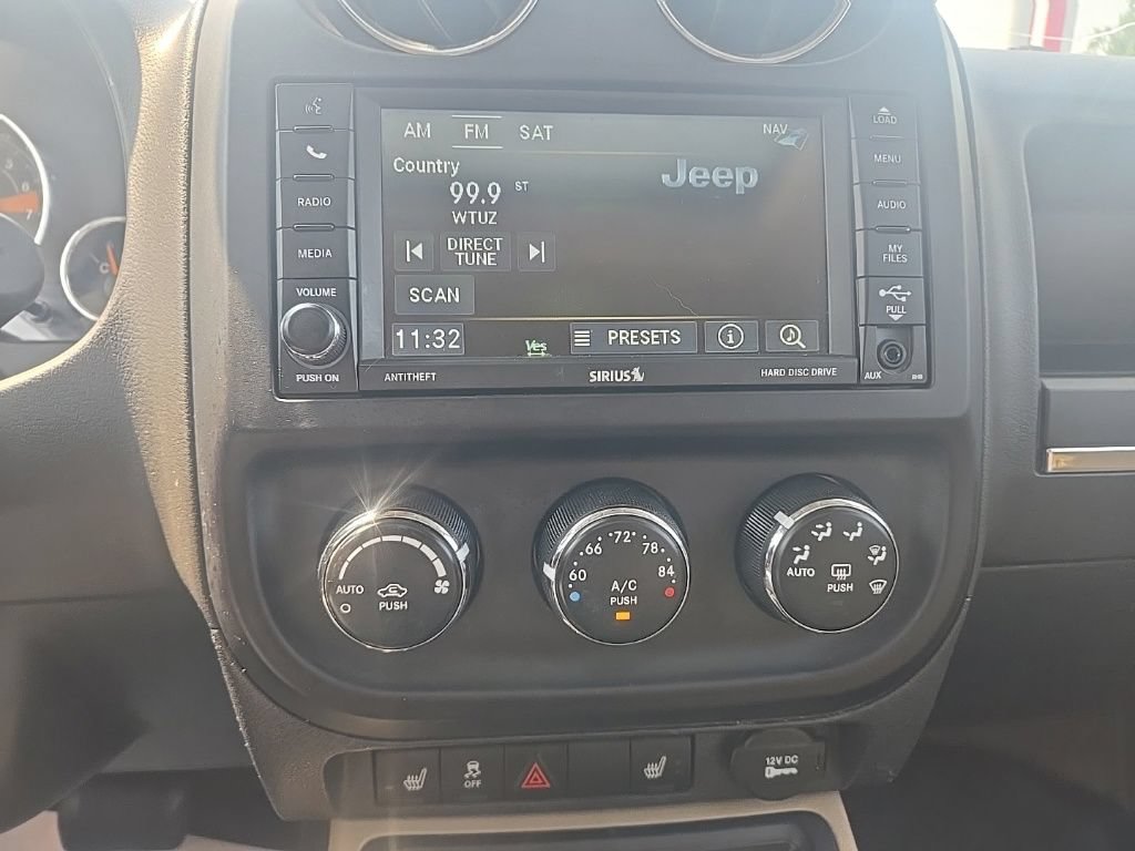 Used 2014 Jeep Patriot Limited w/ Sun/Sound Group AWD/4WD image 16