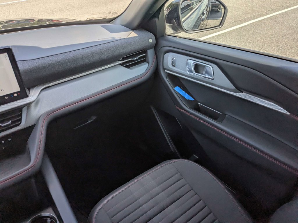 New 2027 Ford Explorer ST-Line RWD image 18