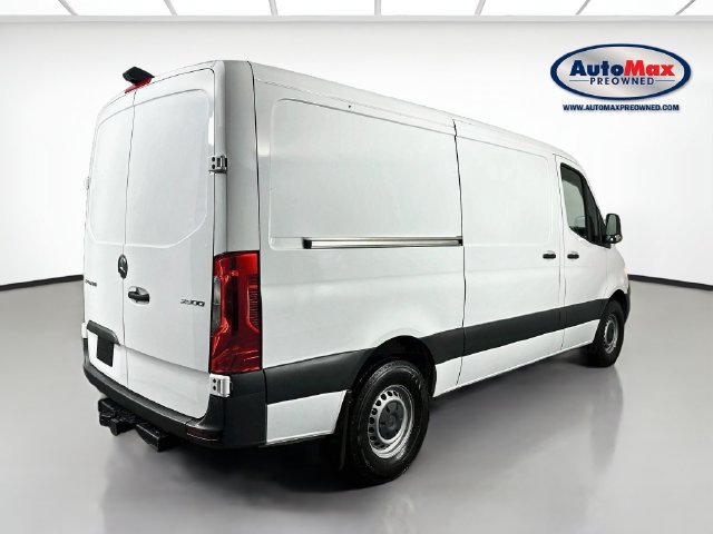 Used 2024 Mercedes-Benz Sprinter 2500 image 2