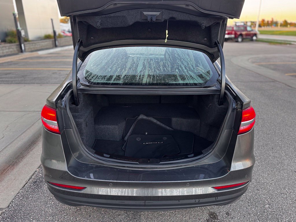 Certified 2019 Ford Fusion SE FWD image 46