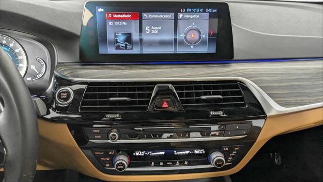 Used 2018 BMW 530e RWD image 28