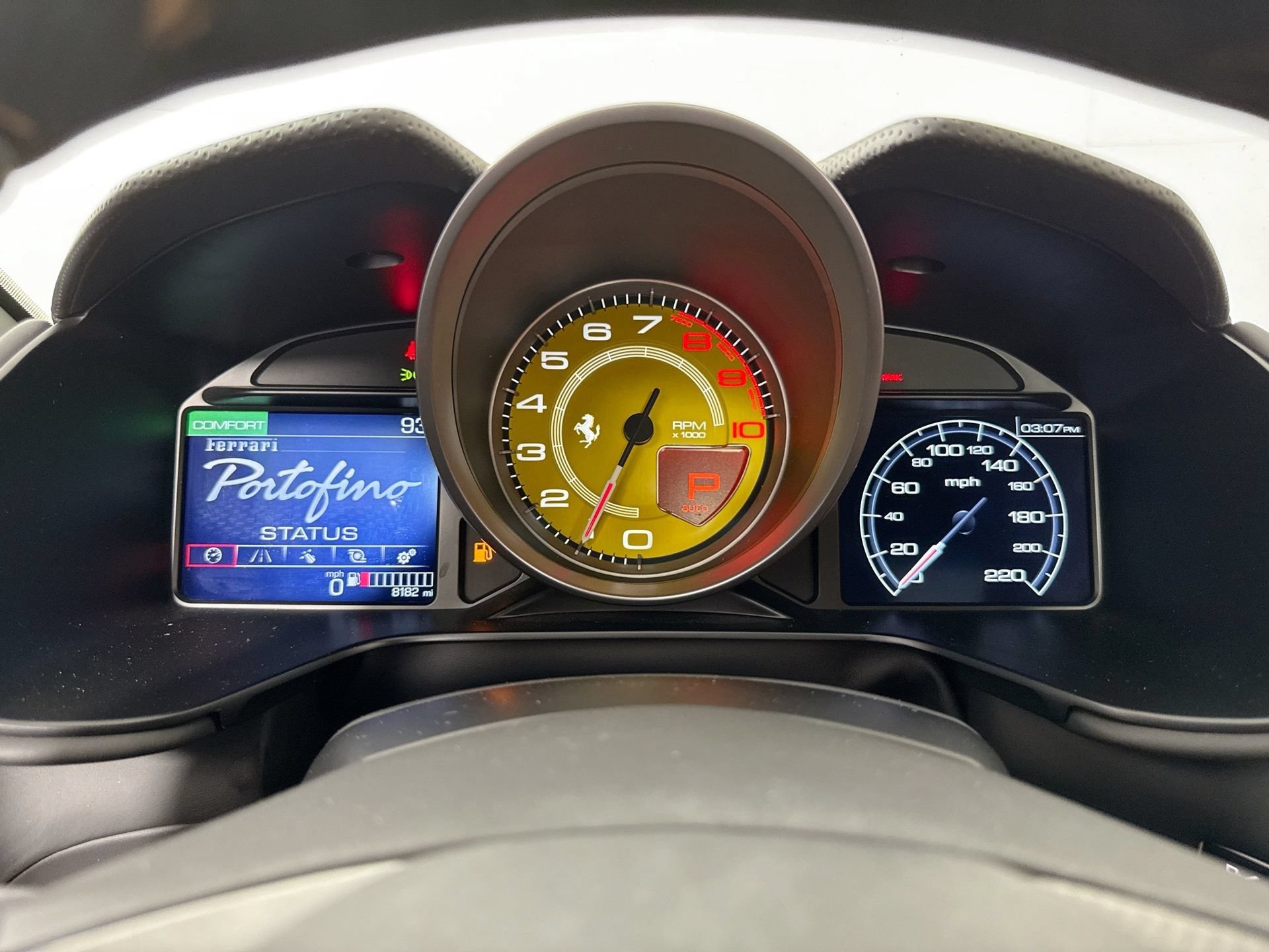 Certified 2021 Ferrari Portofino RWD image 11