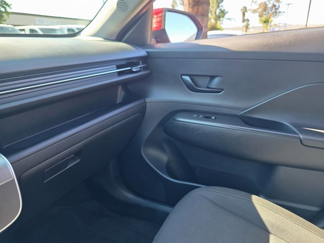 Certified 2024 Hyundai Kona SE image 30