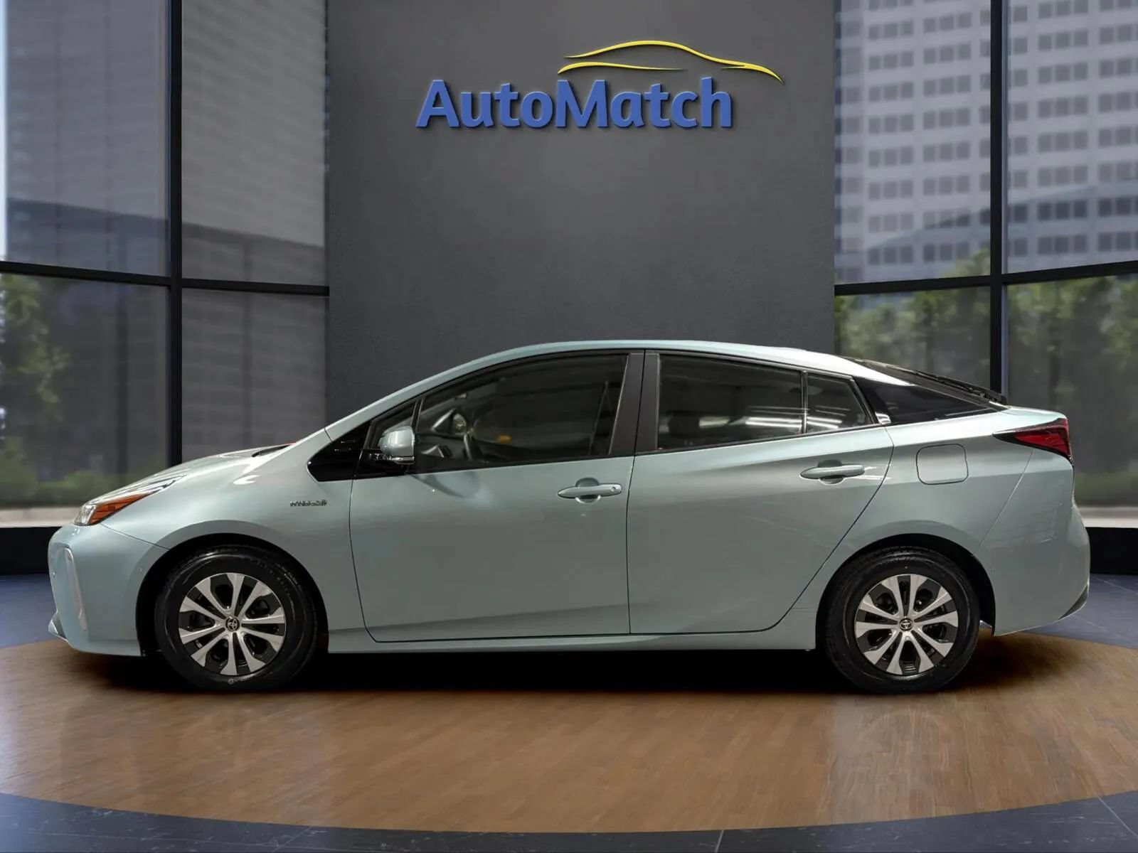 Used 2021 Toyota Prius LE AWD/4WD image 7