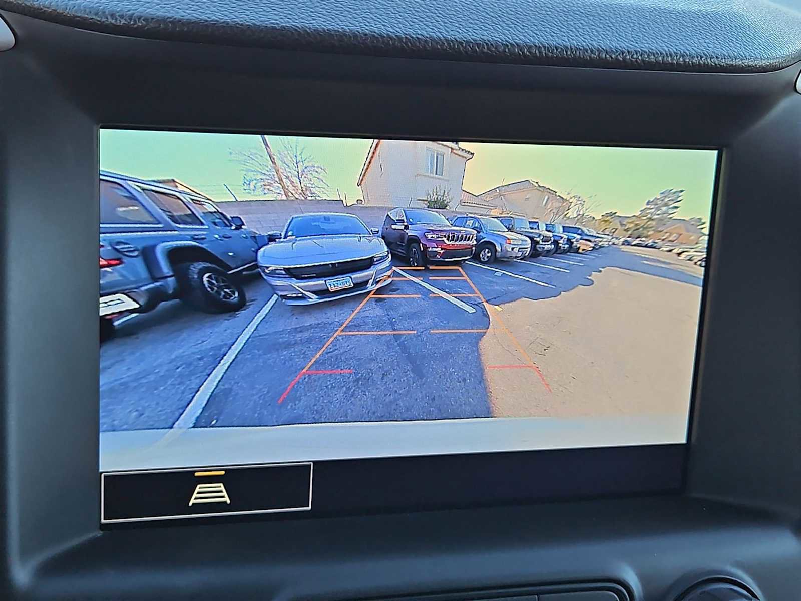 Used 2024 GMC Terrain SLT image 29