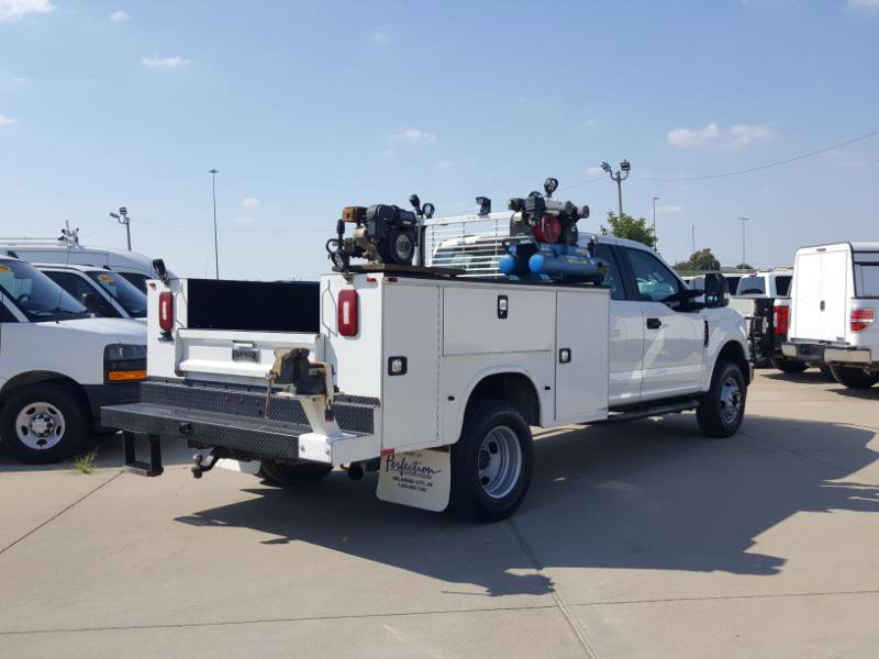 Used 2022 Ford F350 XL w/ Power Equipment Group image 7