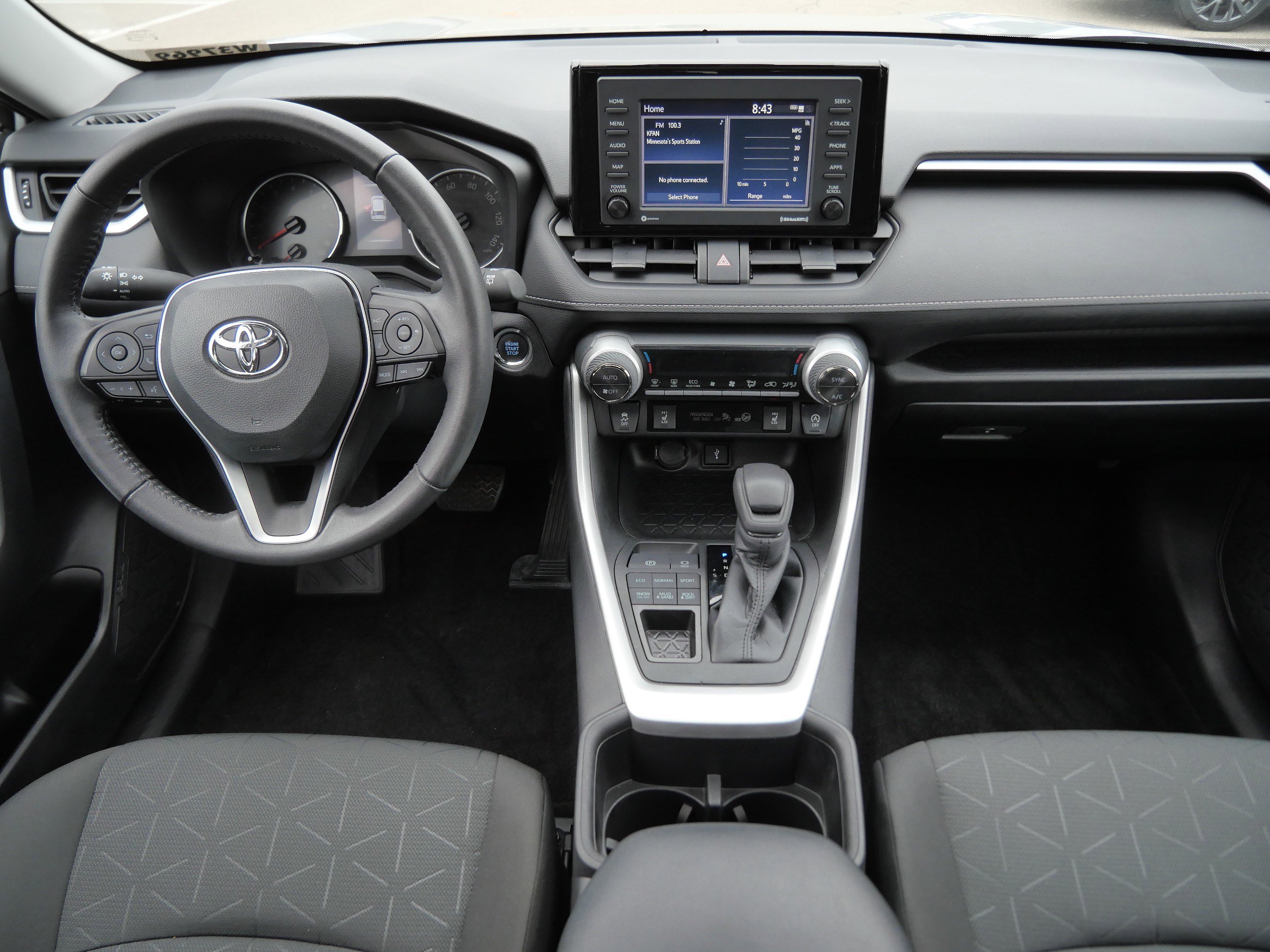 Certified 2022 Toyota RAV4 XLE w/ Convenience Package image 11