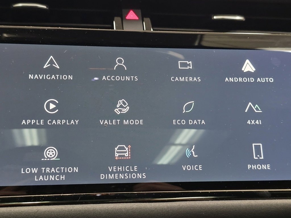 Used 2022 Land Rover Range Rover Evoque R-Dynamic SE image 4