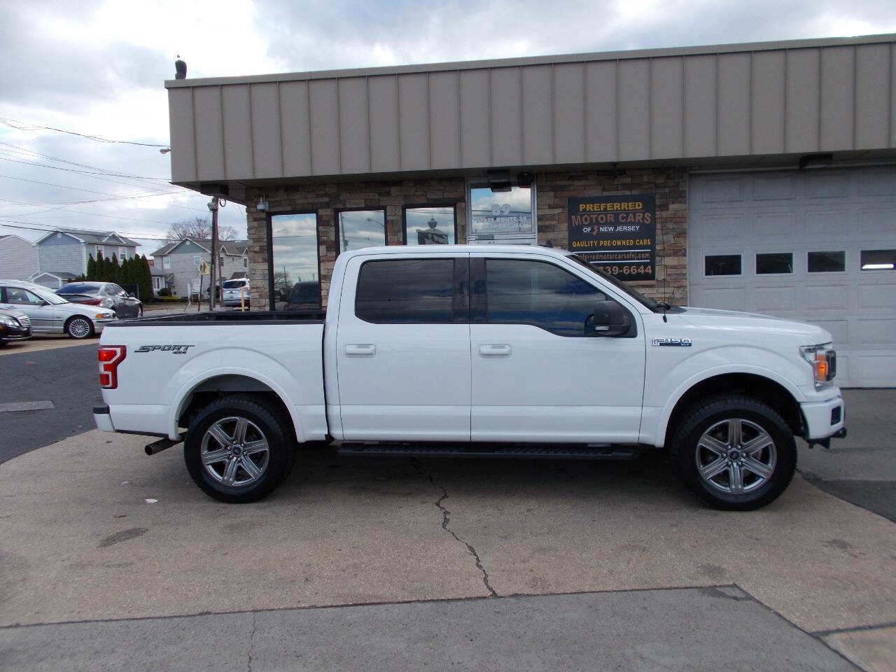 Used 2019 Ford F150 XLT w/ Equipment Group 302A Luxury image 2