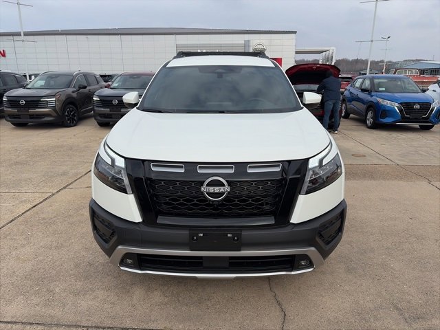 New 2025 Nissan Pathfinder Rock Creek image 9