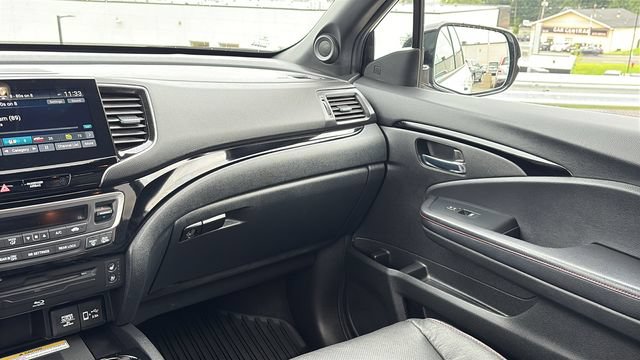 Used 2021 Honda Pilot Black Edition image 25