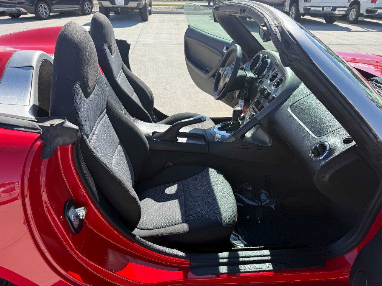 Used 2006 Pontiac Solstice Convertible w/ Power Package RWD image 21