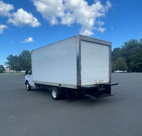Used 2019 Ford E-350 and Econoline 350 Super Duty RWD image 7