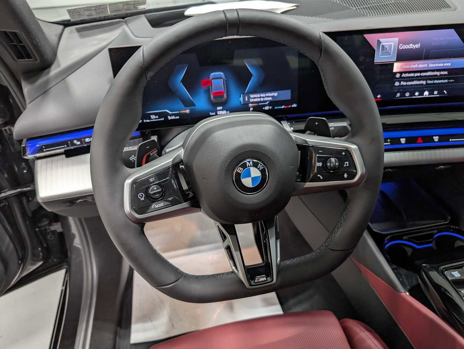 Used 2025 BMW 540i xDrive w/ Executive Package image 35