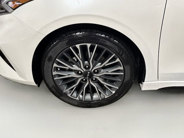 Used 2024 Kia Forte GT-Line w/ GT-Line Premium Package image 10