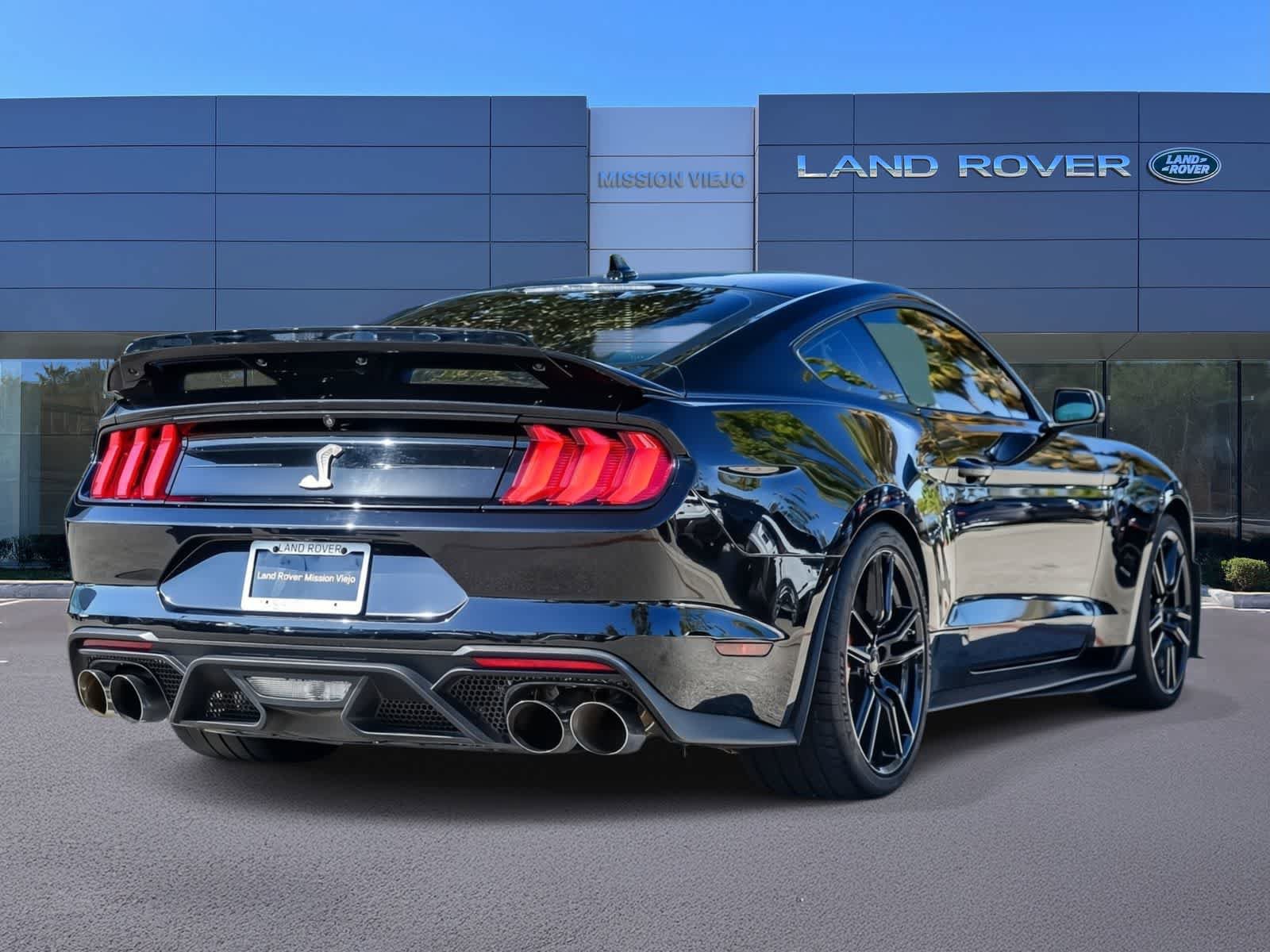 Used 2020 Ford Mustang Shelby GT500 w/ Technology Package RWD image 4
