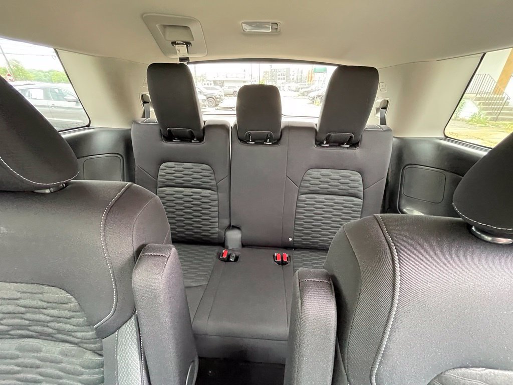 Certified 2022 Nissan Pathfinder SV w/ SV Premium Package AWD/4WD image 8