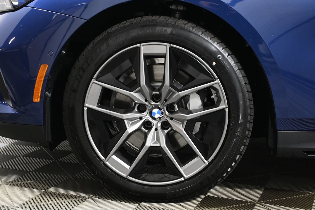 Used 2026 BMW 530i xDrive AWD/4WD image 12