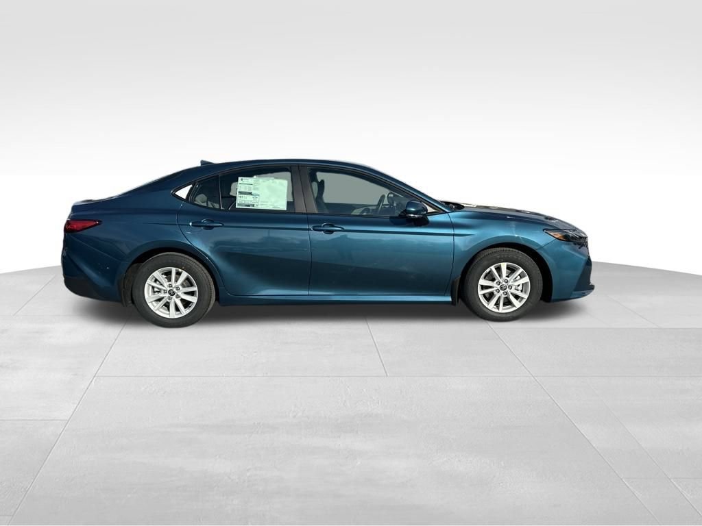 New 2026 Toyota Camry LE image 8