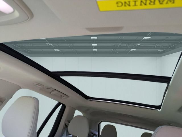 Used 2024 Volvo XC90 B5 Plus w/ Protection Package Premier AWD/4WD image 13