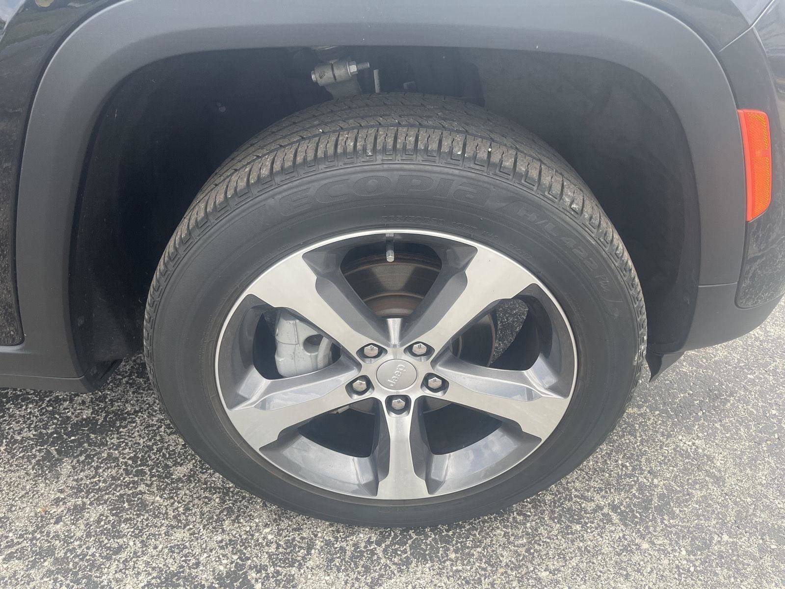 Used 2024 Jeep Grand Cherokee Limited AWD/4WD image 41