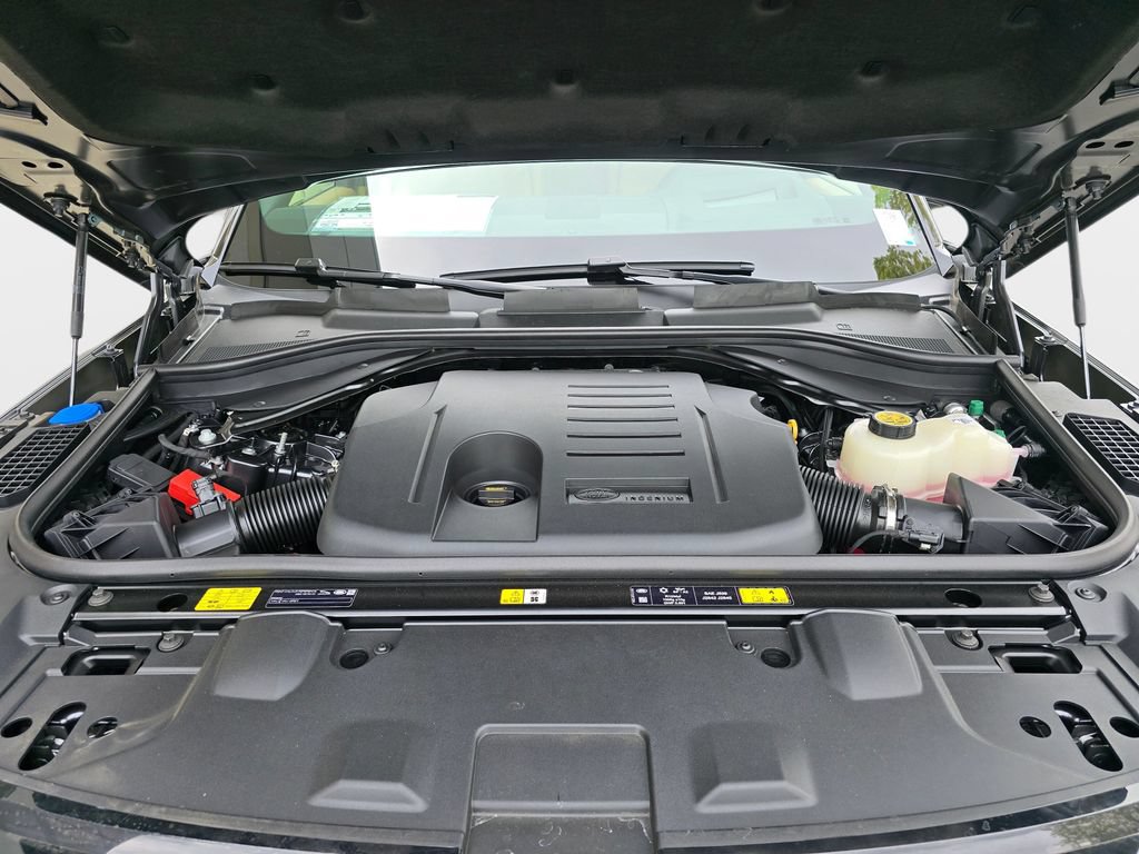 New 2026 Land Rover Range Rover Long Wheelbase SE AWD/4WD image 32