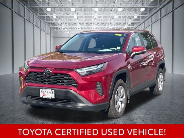 Certified 2025 Toyota RAV4 LE AWD/4WD image 4