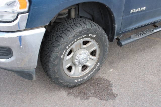 Used 2020 RAM 2500 Tradesman w/ Chrome Appearance Group AWD/4WD image 12