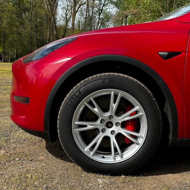 Used 2021 Tesla Model Y Performance image 7