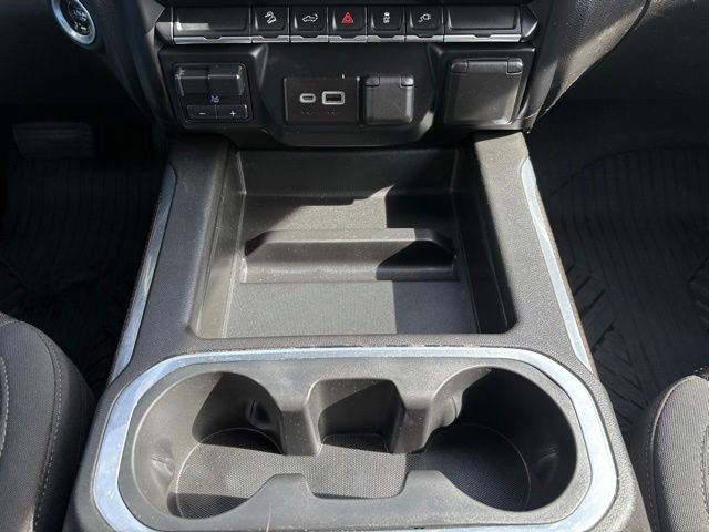 Used 2022 Chevrolet Silverado 1500 LT Trail Boss w/ Convenience Package II AWD/4WD image 28