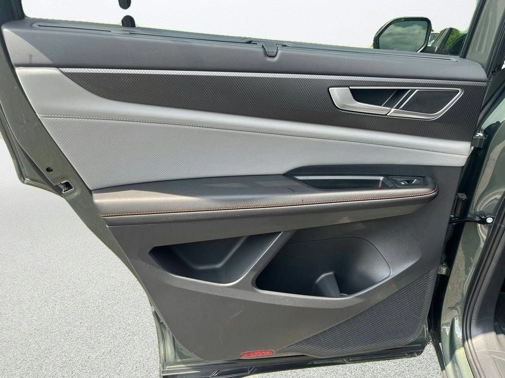 Certified 2026 Volkswagen Atlas Peak Edition AWD/4WD image 24