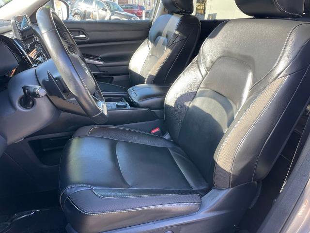 Certified 2023 Nissan Pathfinder SL w/ Lighting Package (N92) image 7