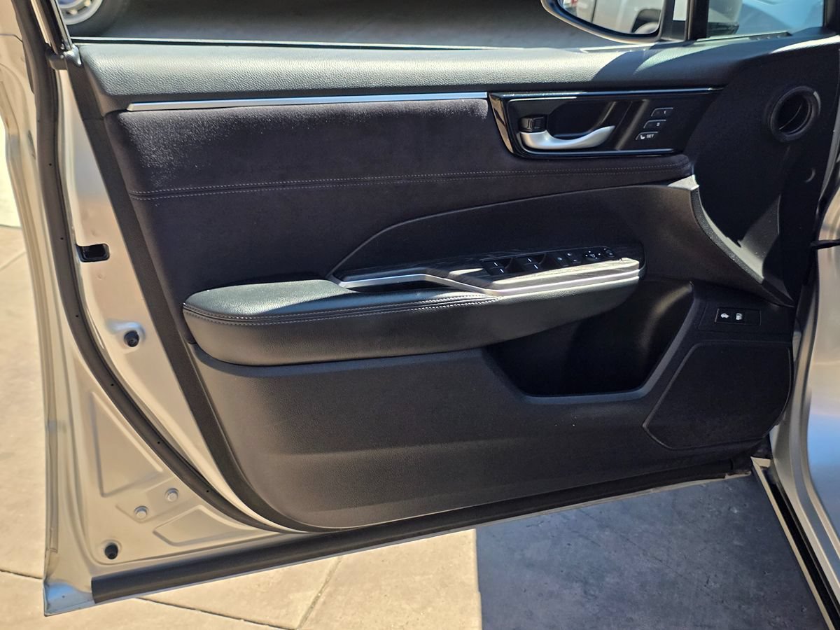 Used 2018 Honda Clarity Touring image 28