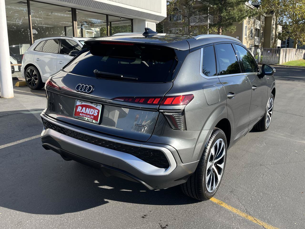 Used 2026 Audi Q3 quattro 2.0T w/ Driver Assistance Package AWD/4WD image 10