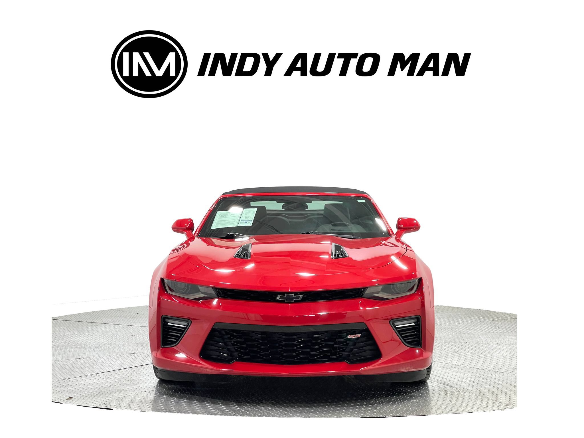 Used 2018 Chevrolet Camaro SS RWD image 9