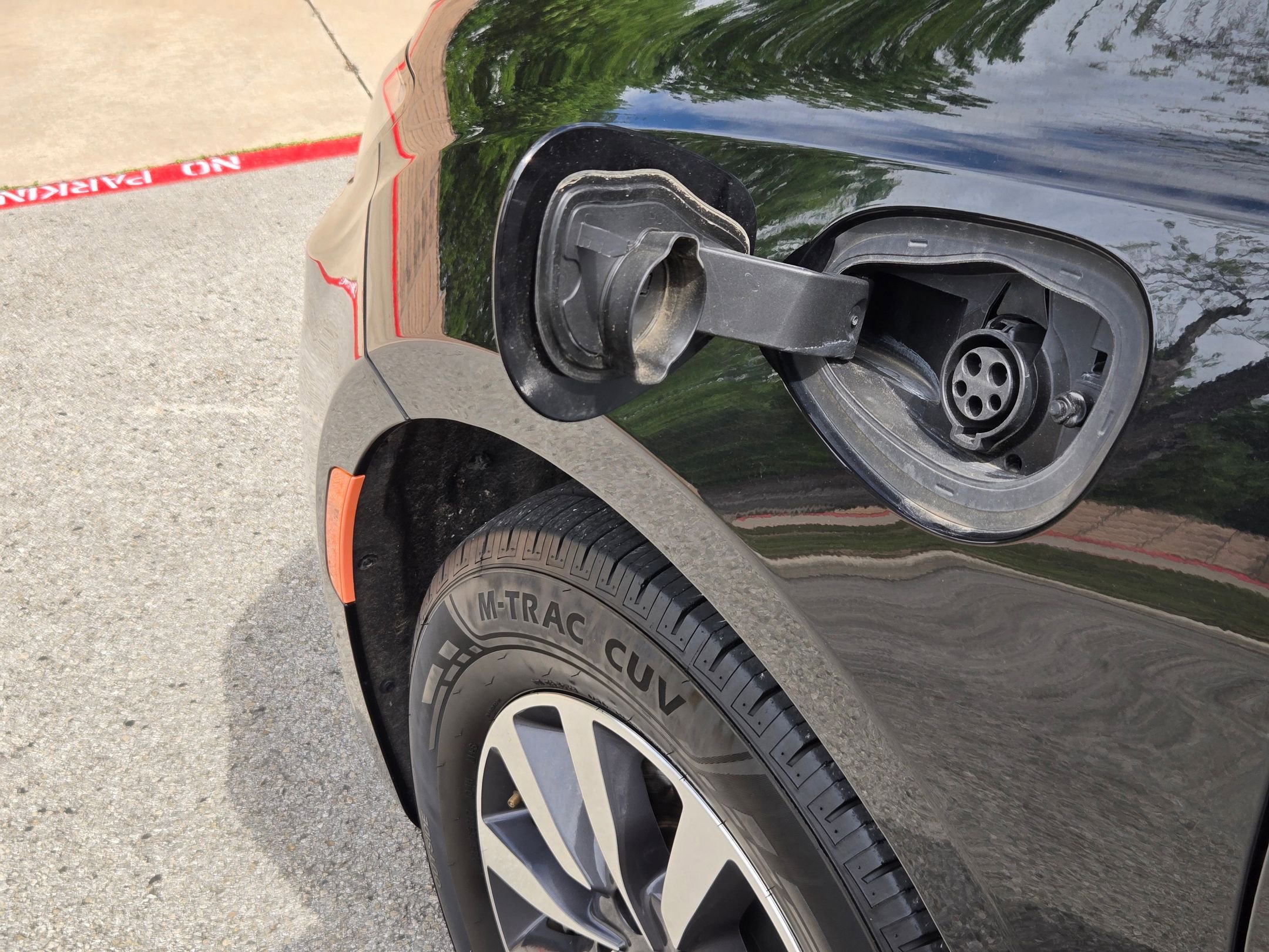 Used 2023 Chrysler Pacifica Touring-L image 31