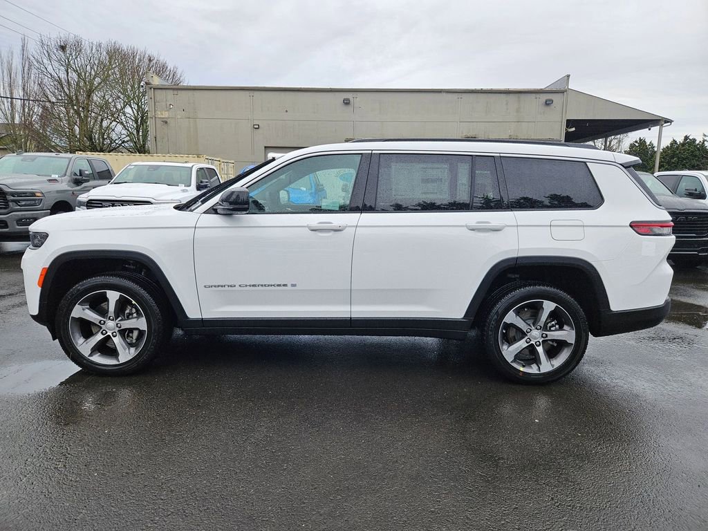 New 2026 Jeep Grand Cherokee L Limited AWD/4WD image 4