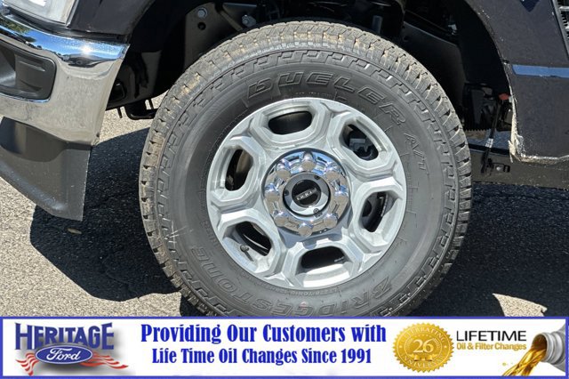 New 2025 Ford F250 XLT image 23