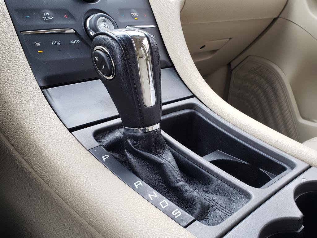 Used 2018 Ford Taurus SEL w/ Equipment Group 201A image 24