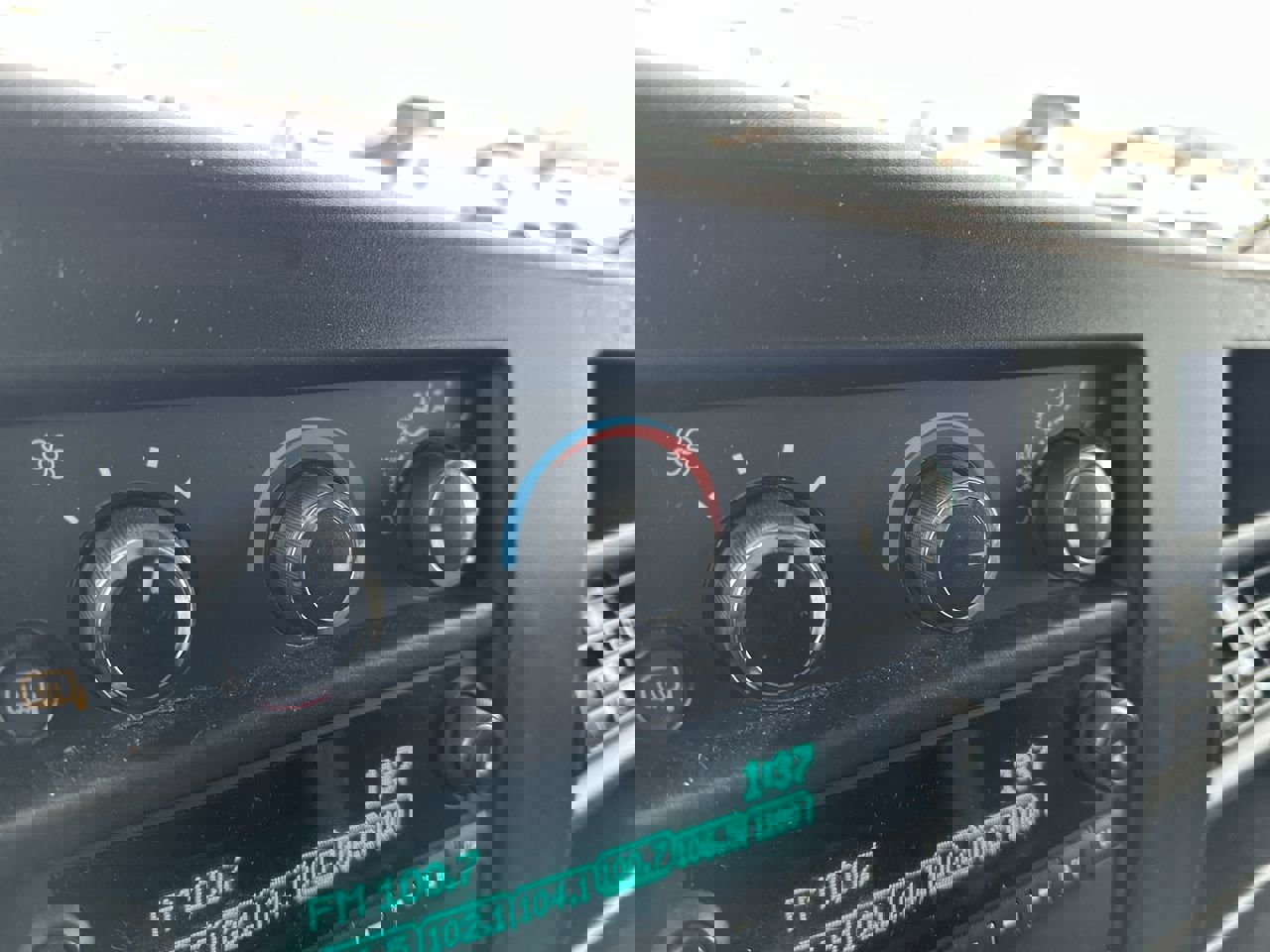 Used 2024 GMC Savana 2500 w/ Driver Convenience Package image 18