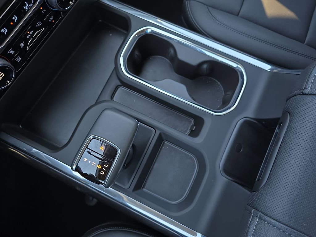 New 2025 Chevrolet Silverado 1500 LTZ w/ LTZ Premium Package AWD/4WD image 23