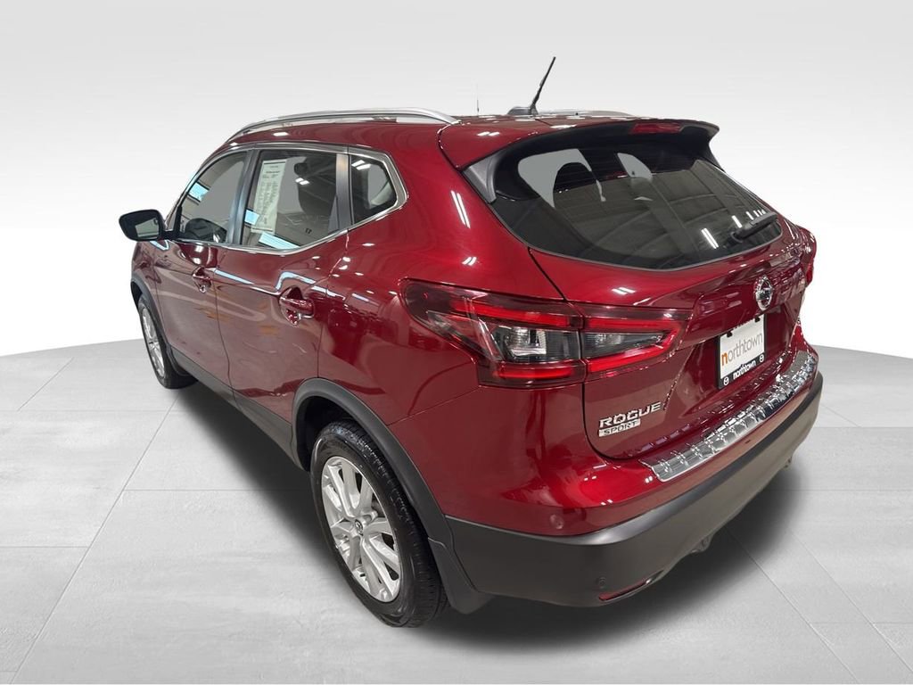 Used 2022 Nissan Rogue Sport SV image 9