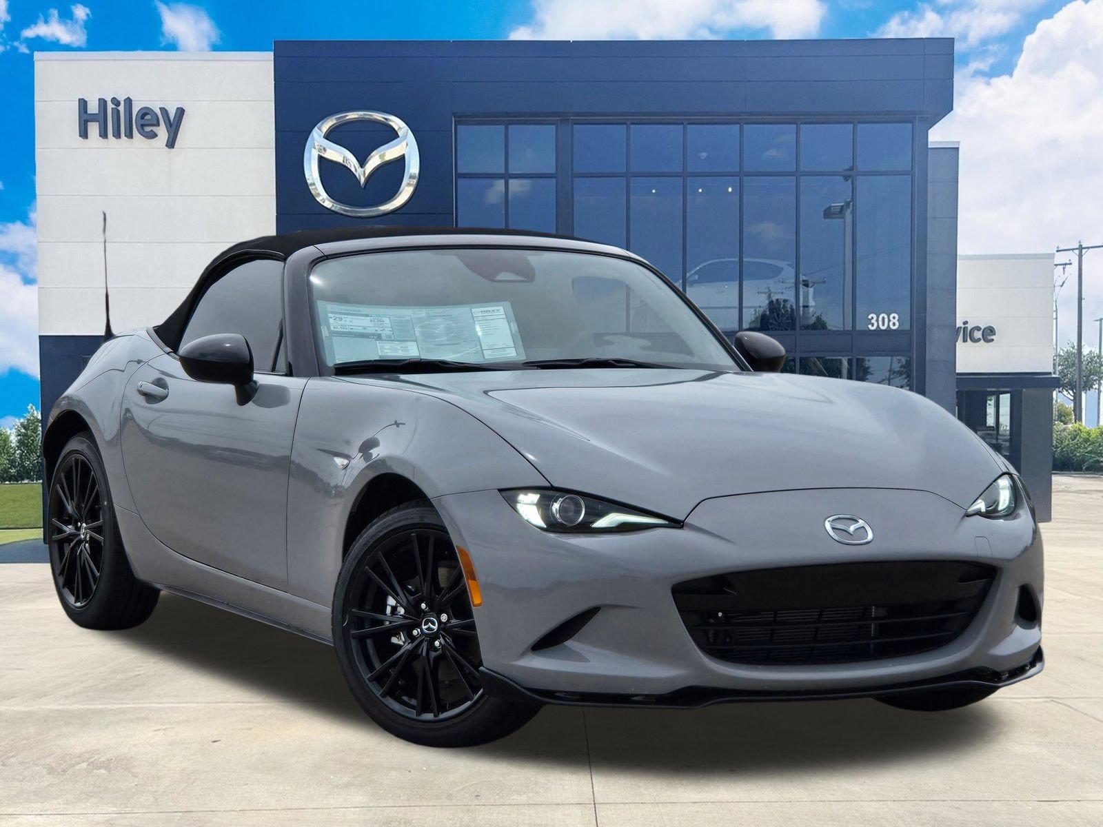 New 2026 MAZDA MX-5 Miata Club w/ Interior Package RWD image 2